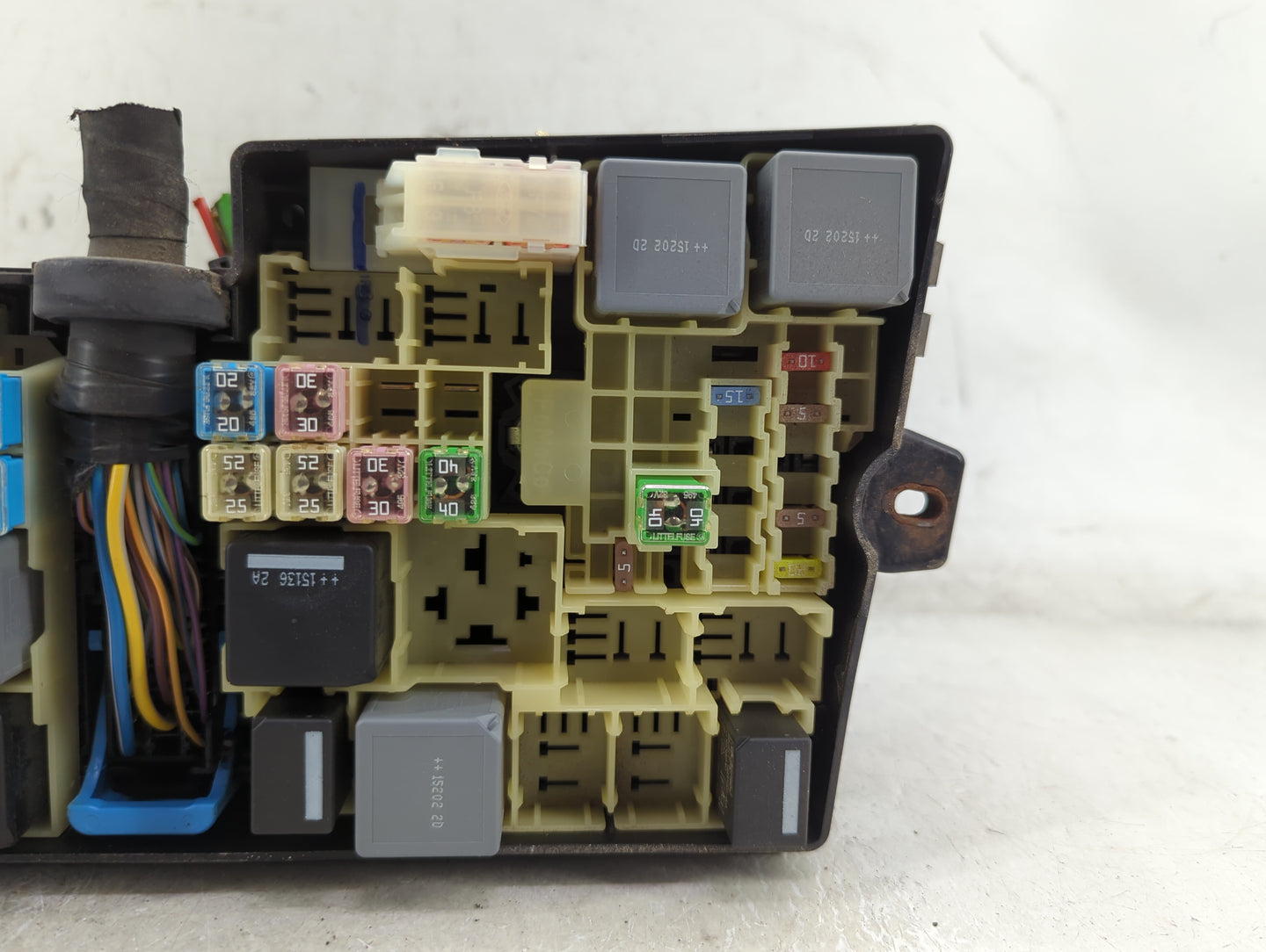 2013-2016 Ford Escape Fusebox Fuse Box Panel Relay Module P/N:AV6T-14A067-AB Fits Fits 2013 2014 2015 2016 OEM Used Auto Par