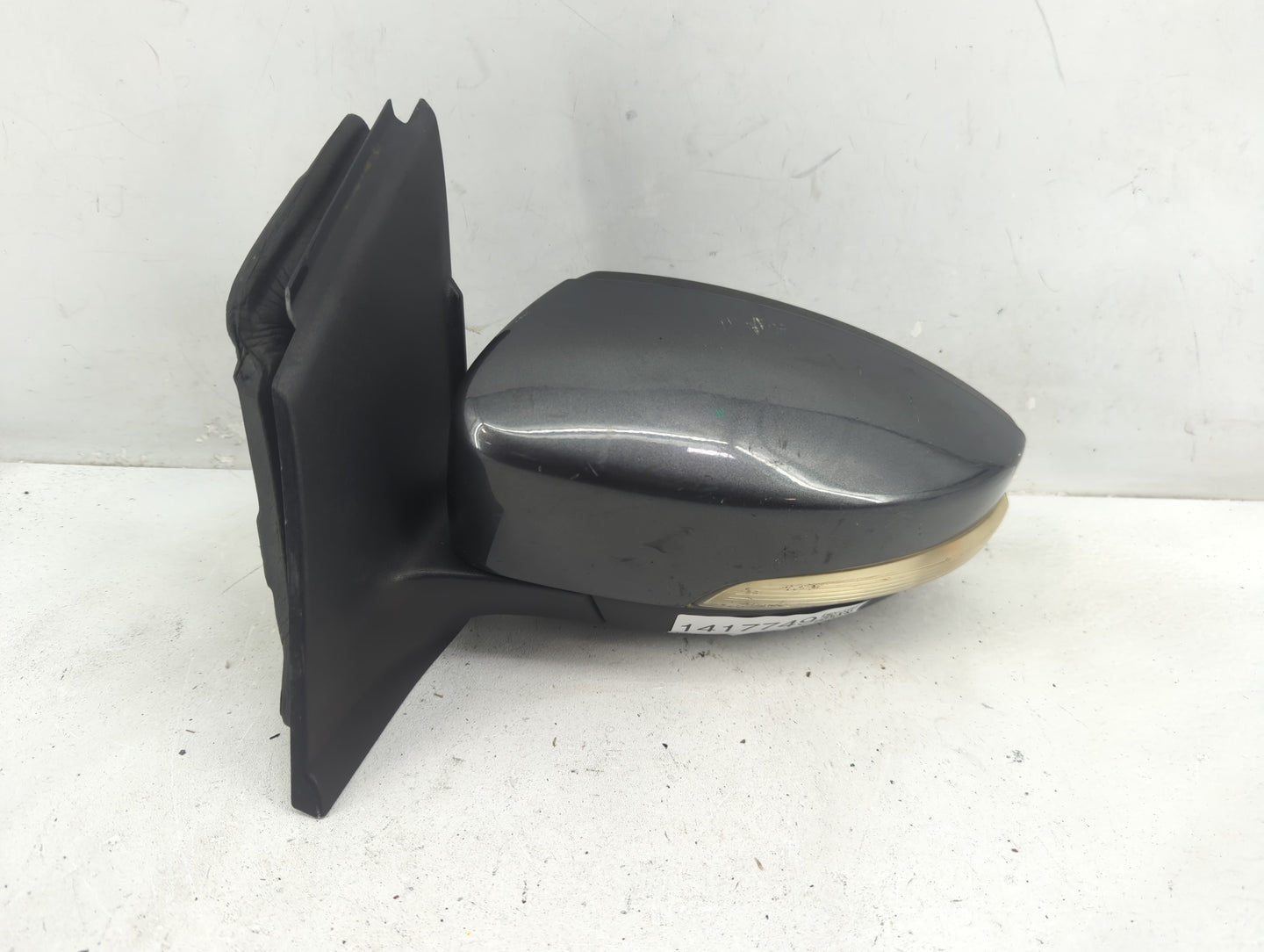 2013-2016 Ford Escape Driver Side View Mirror - Left Door Mirror OEM Used - Oemusedautoparts1.com