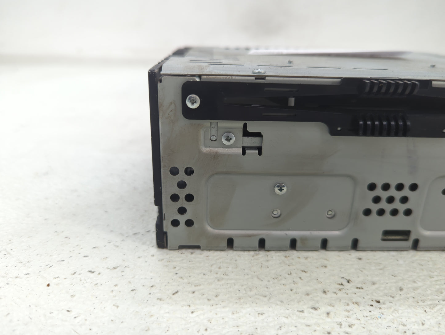 2013-2015 Ford Escape Radio AM FM Cd Player Receiver Replacement P/N:CJ5T-19C107-DH Fits Fits 2013 2014 2015 OEM Used Auto P