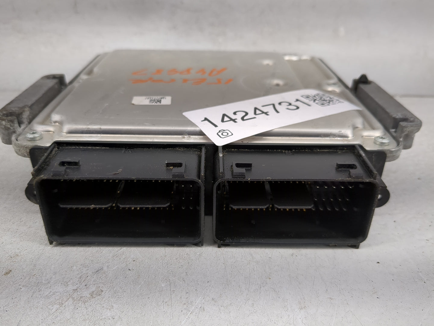 2015-2016 Ford Escape PCM Engine Control Computer ECU ECM PCU OEM P/N:FJ5A-12B684-BA Fits Fits 2015 2016 OEM Used Auto Parts