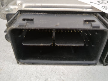 2015-2016 Ford Escape PCM Engine Control Computer ECU ECM PCU OEM P/N:FJ5A-12B684-BA Fits Fits 2015 2016 OEM Used Auto Parts