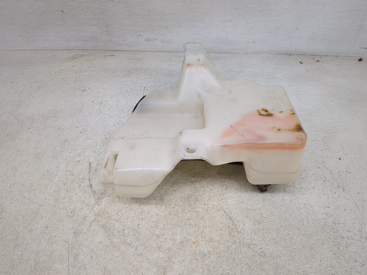 2015-2019 Ford Escape Windshield Washer Fluid Reservoir Bottle Oem 1427421 - Oemusedautoparts1.com