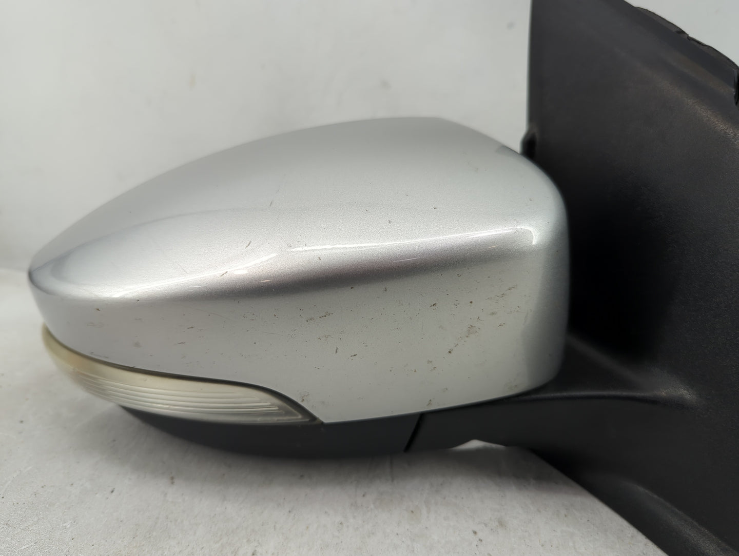 2013-2016 Ford Escape Passenger Side View Mirror - Right Door Mirror OEM Used - Oemusedautoparts1.com