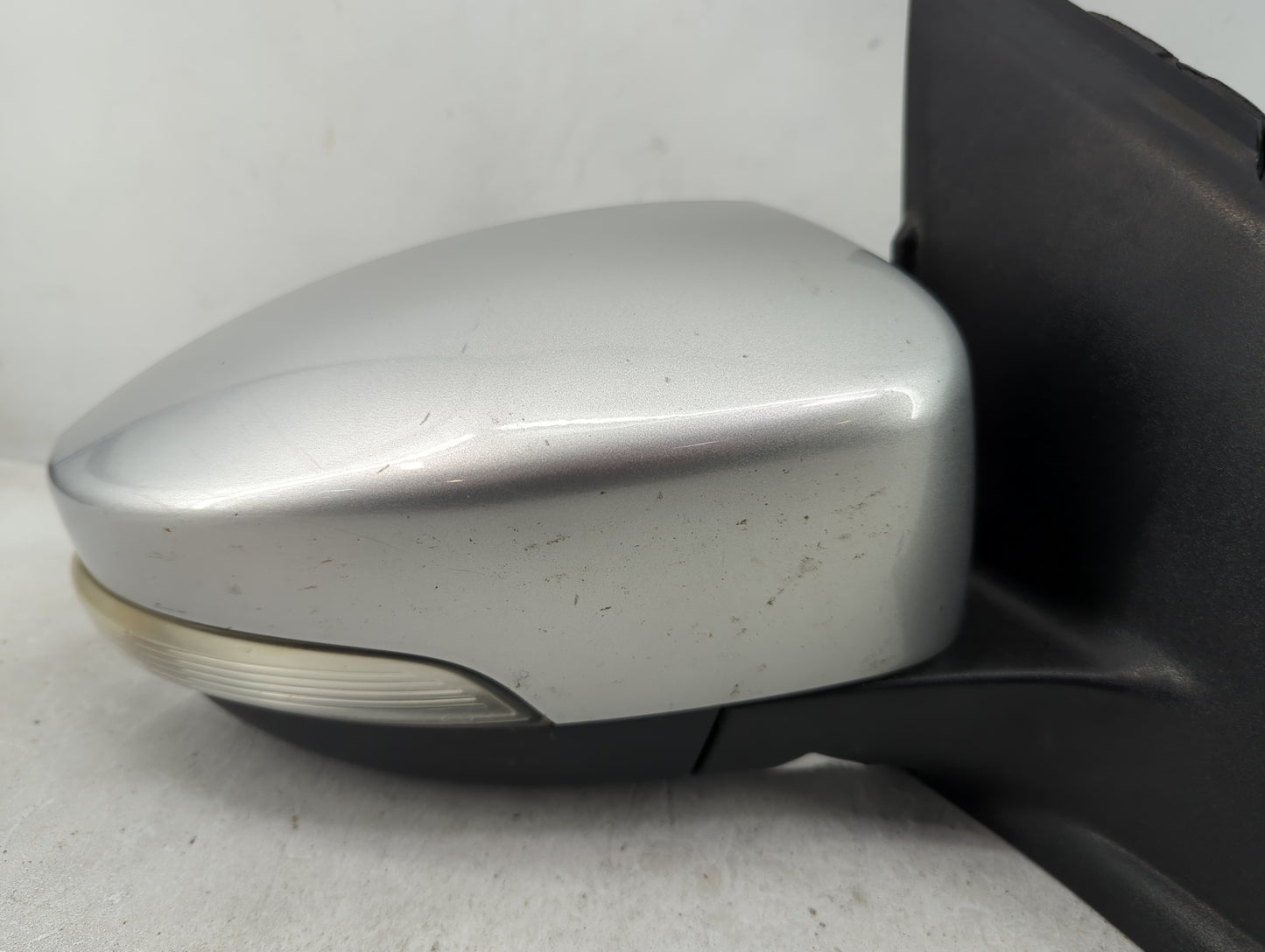 2013-2016 Ford Escape Passenger Side View Mirror - Right Door Mirror OEM Used - Oemusedautoparts1.com