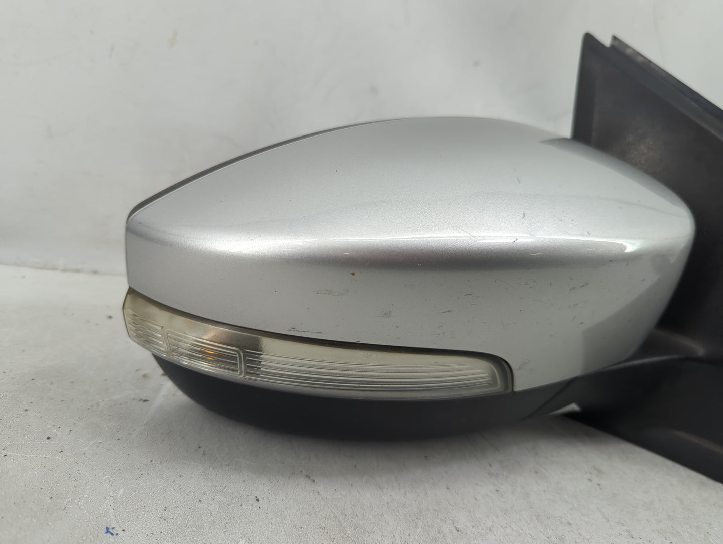 2013-2016 Ford Escape Passenger Side View Mirror - Right Door Mirror OEM Used - Oemusedautoparts1.com