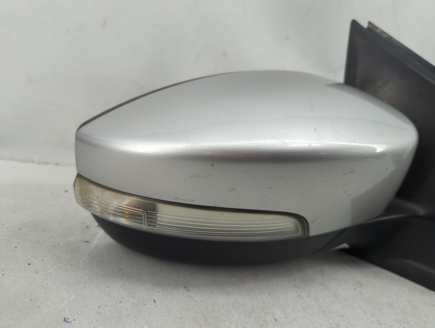 2013-2016 Ford Escape Passenger Side View Mirror - Right Door Mirror OEM Used - Oemusedautoparts1.com