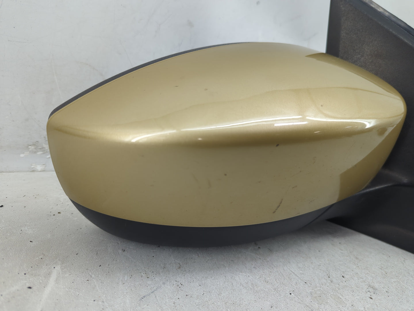 2013-2016 Ford Escape Passenger Side View Mirror - Right Door Mirror OEM Used - Oemusedautoparts1.com