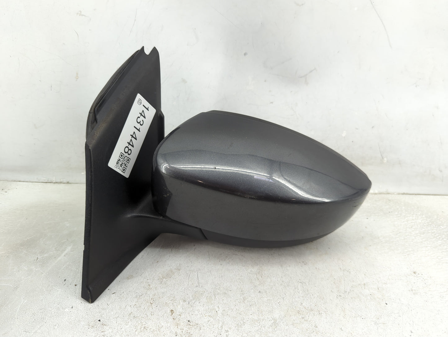 2013-2016 Ford Escape Driver Side View Mirror - Left Door Mirror OEM Used - Oemusedautoparts1.com