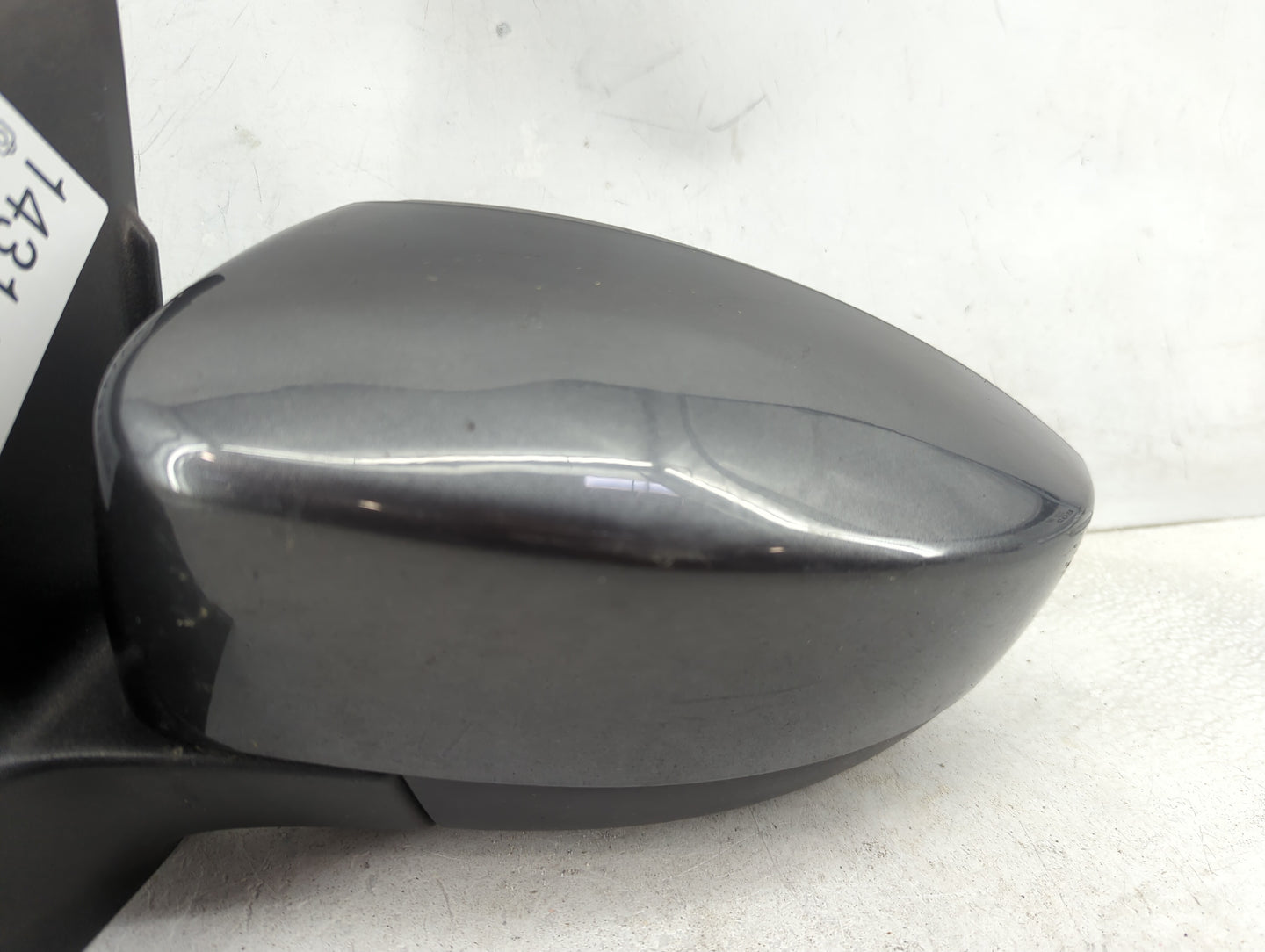 2013-2016 Ford Escape Driver Side View Mirror - Left Door Mirror OEM Used - Oemusedautoparts1.com