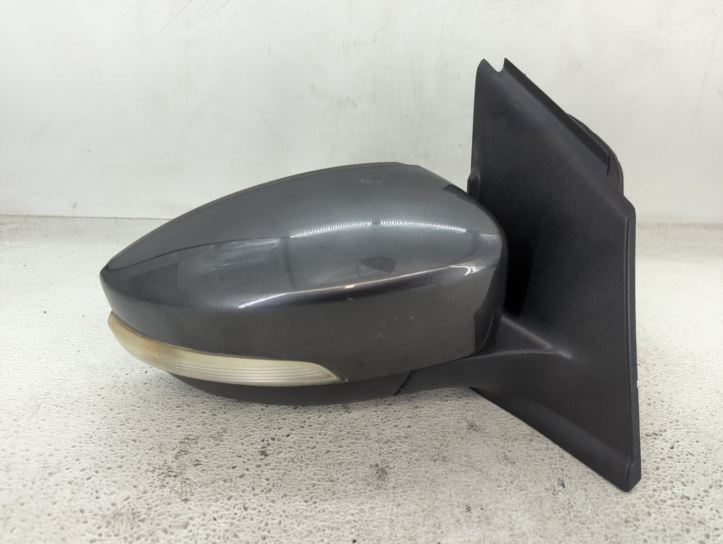 2013-2016 Ford Escape Passenger Side View Mirror - Right Door Mirror OEM Used - Oemusedautoparts1.com