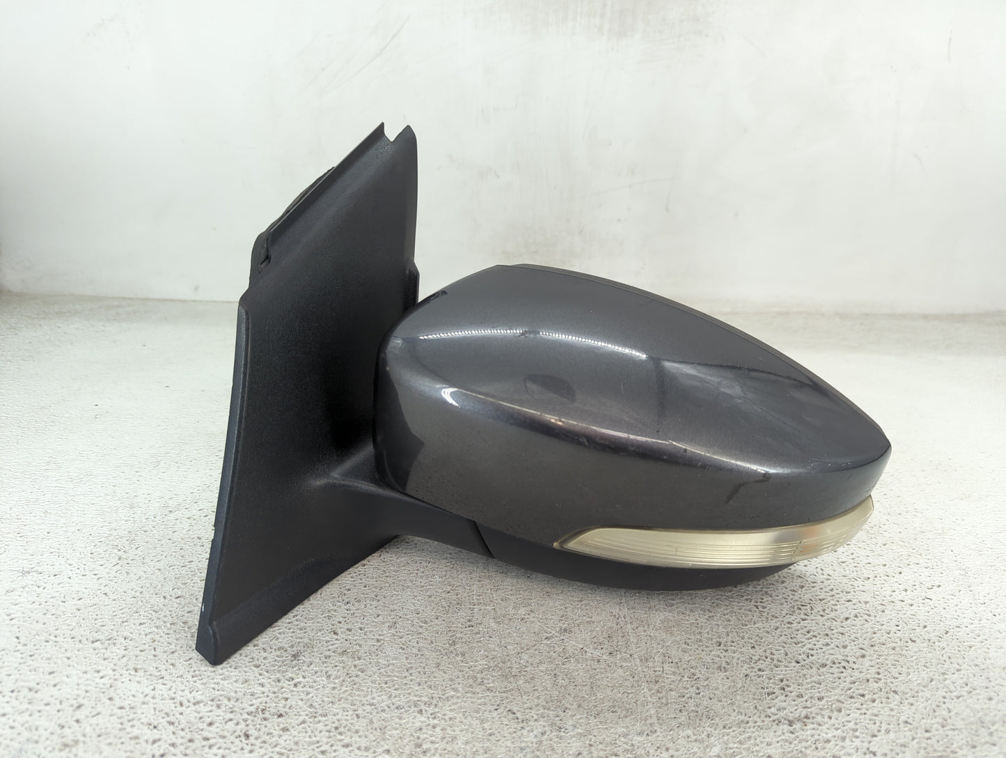 2013-2016 Ford Escape Driver Side View Mirror - Left Door Mirror OEM Used - Oemusedautoparts1.com