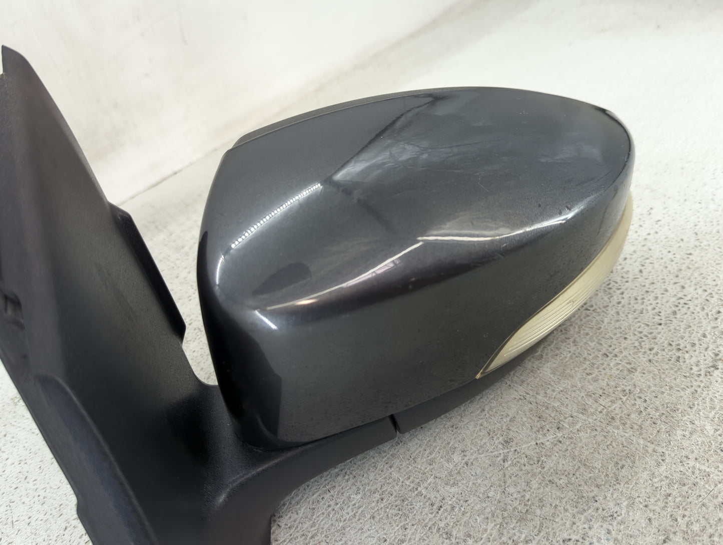2013-2016 Ford Escape Driver Side View Mirror - Left Door Mirror OEM Used - Oemusedautoparts1.com