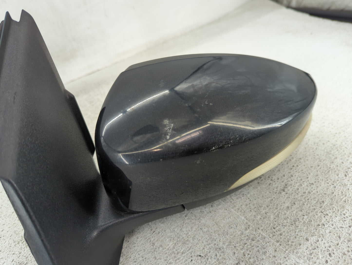 2013-2016 Ford Escape Driver Side View Mirror - Left Door Mirror OEM Used - Oemusedautoparts1.com
