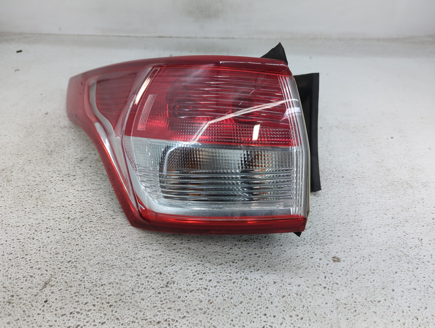 2013-2016 Ford Escape Tail Light Assembly Driver Left OEM P/N:CJ54-13405-A Fits Fits 2013 2014 2015 2016 OEM Used Auto Parts