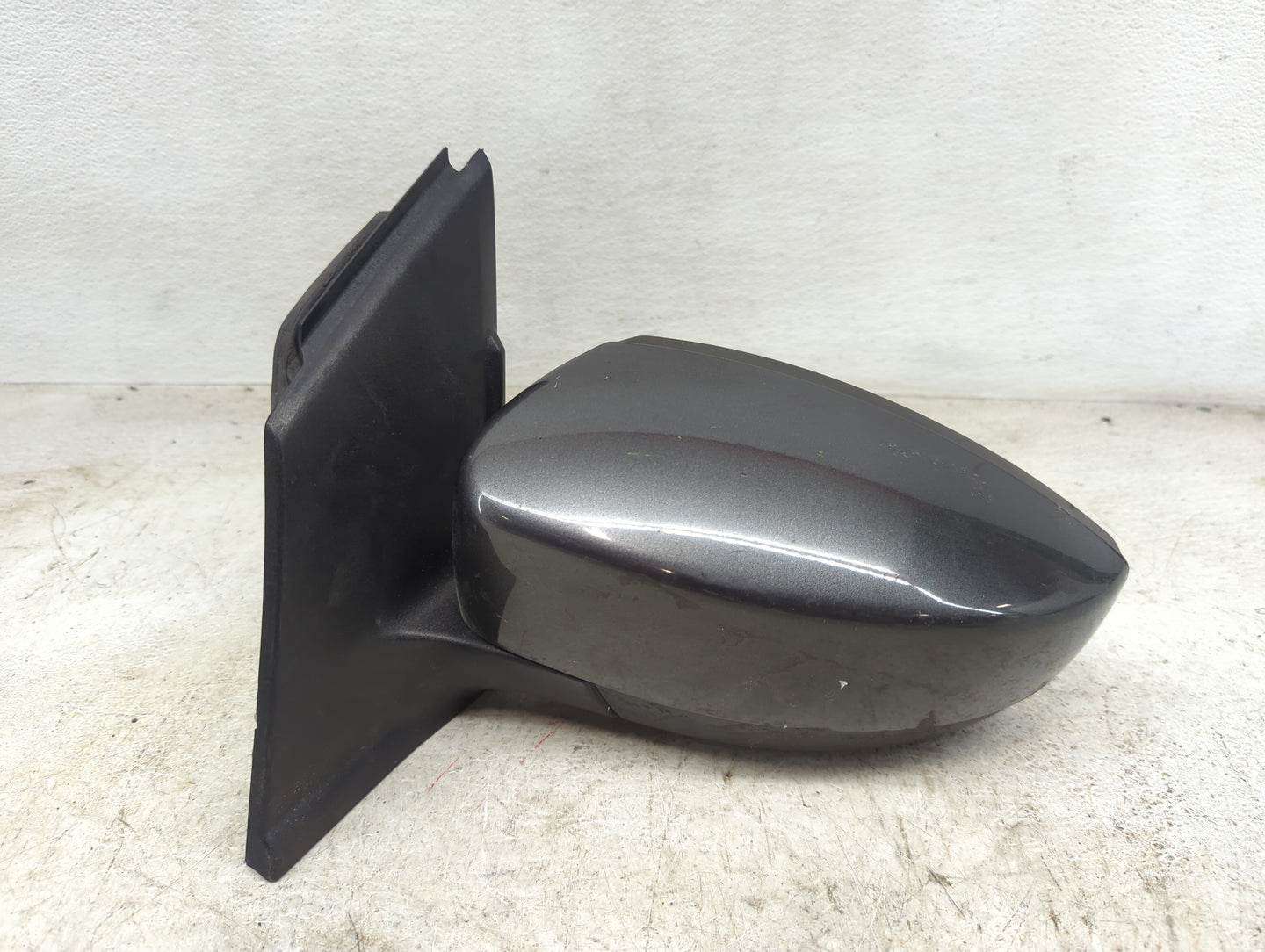 2013-2016 Ford Escape Driver Side View Mirror - Left Door Mirror OEM Used - Oemusedautoparts1.com