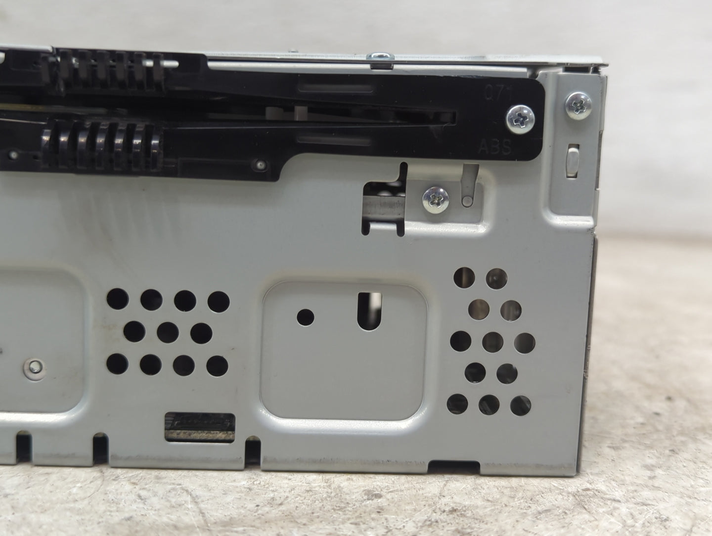 2013-2015 Ford Escape Radio AM FM Cd Player Receiver Replacement P/N:CJ5T-19C107-DJ Fits Fits 2013 2014 2015 OEM Used Auto P