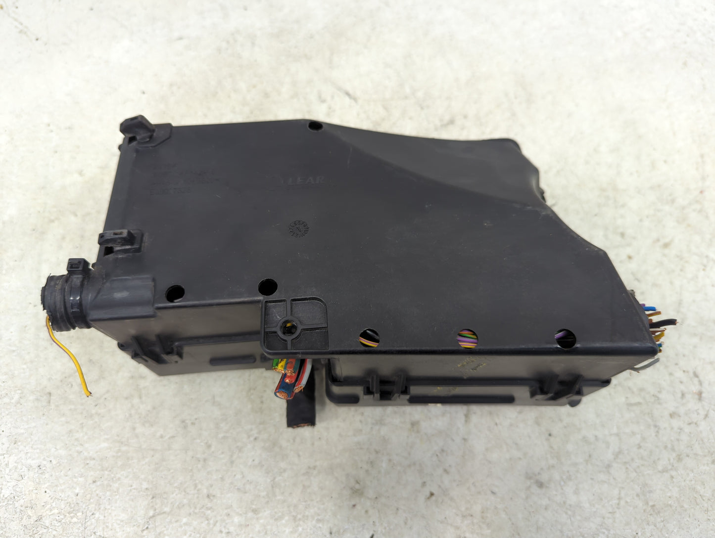 2013-2016 Ford Escape Fusebox Fuse Box Panel Relay Module P/N:AV6T-14A142-AB Fits Fits 2013 2014 2015 2016 OEM Used Auto Par