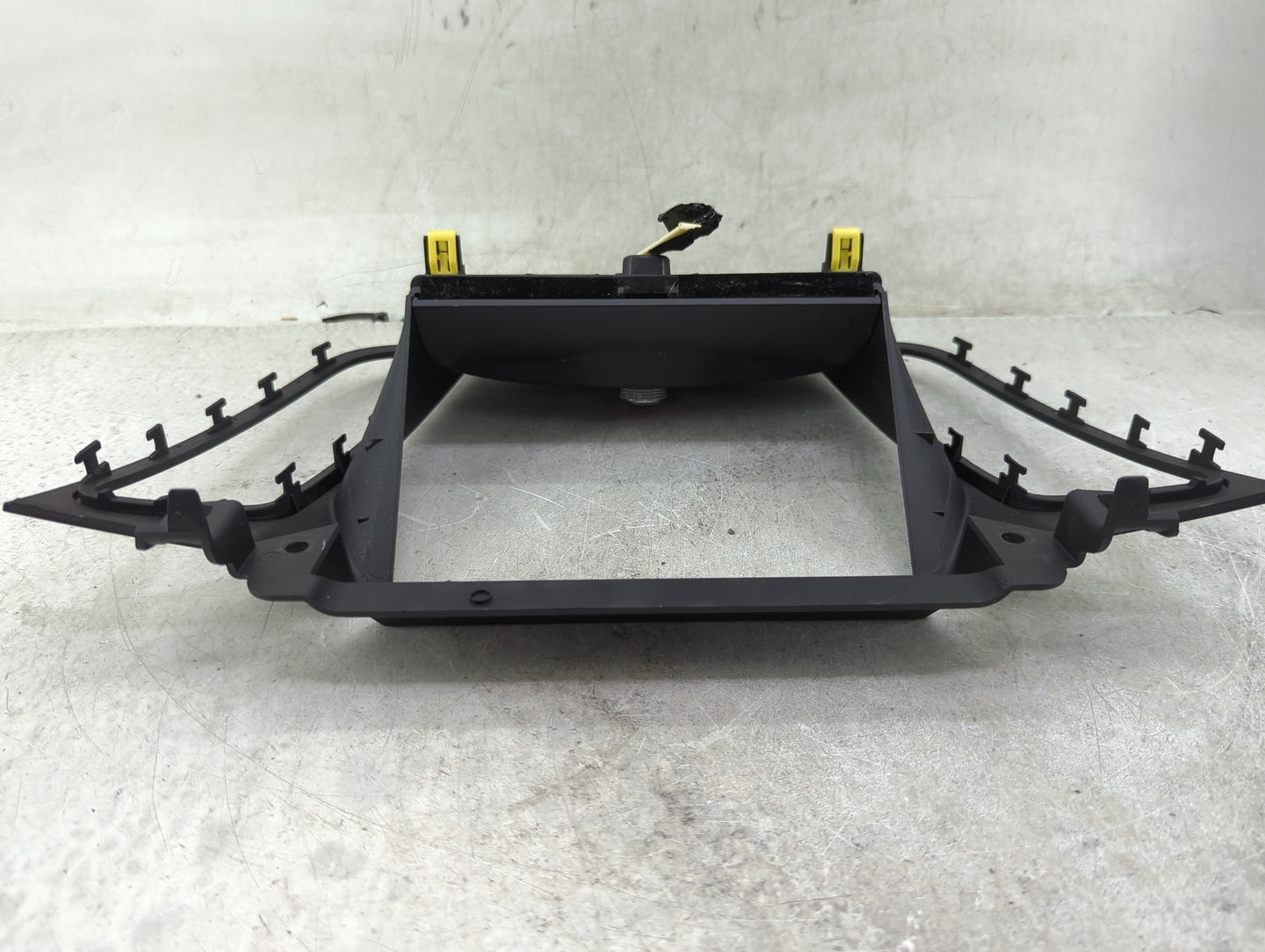 2013-2016 Ford Escape Radio Control Panel - Oemusedautoparts1.com