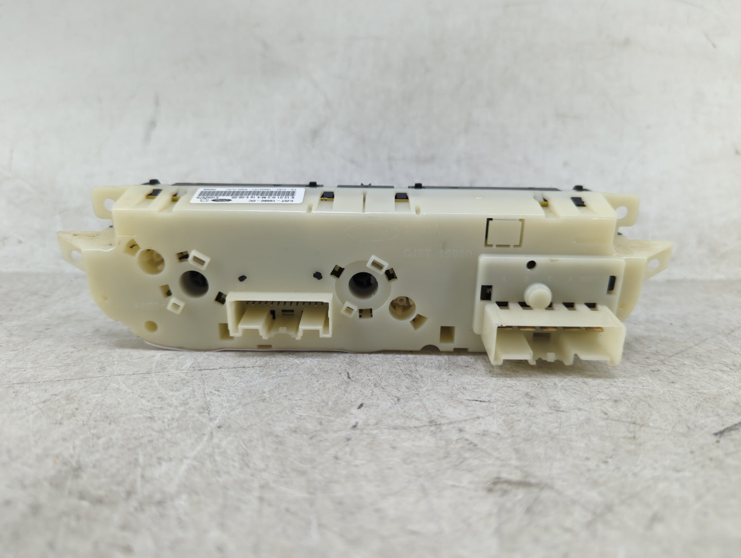 2015-2016 Ford Escape Climate Control Module Temperature AC/Heater Replacement P/N:CJ5T-19980-DC Fits Fits 2015 2016 OEM Use