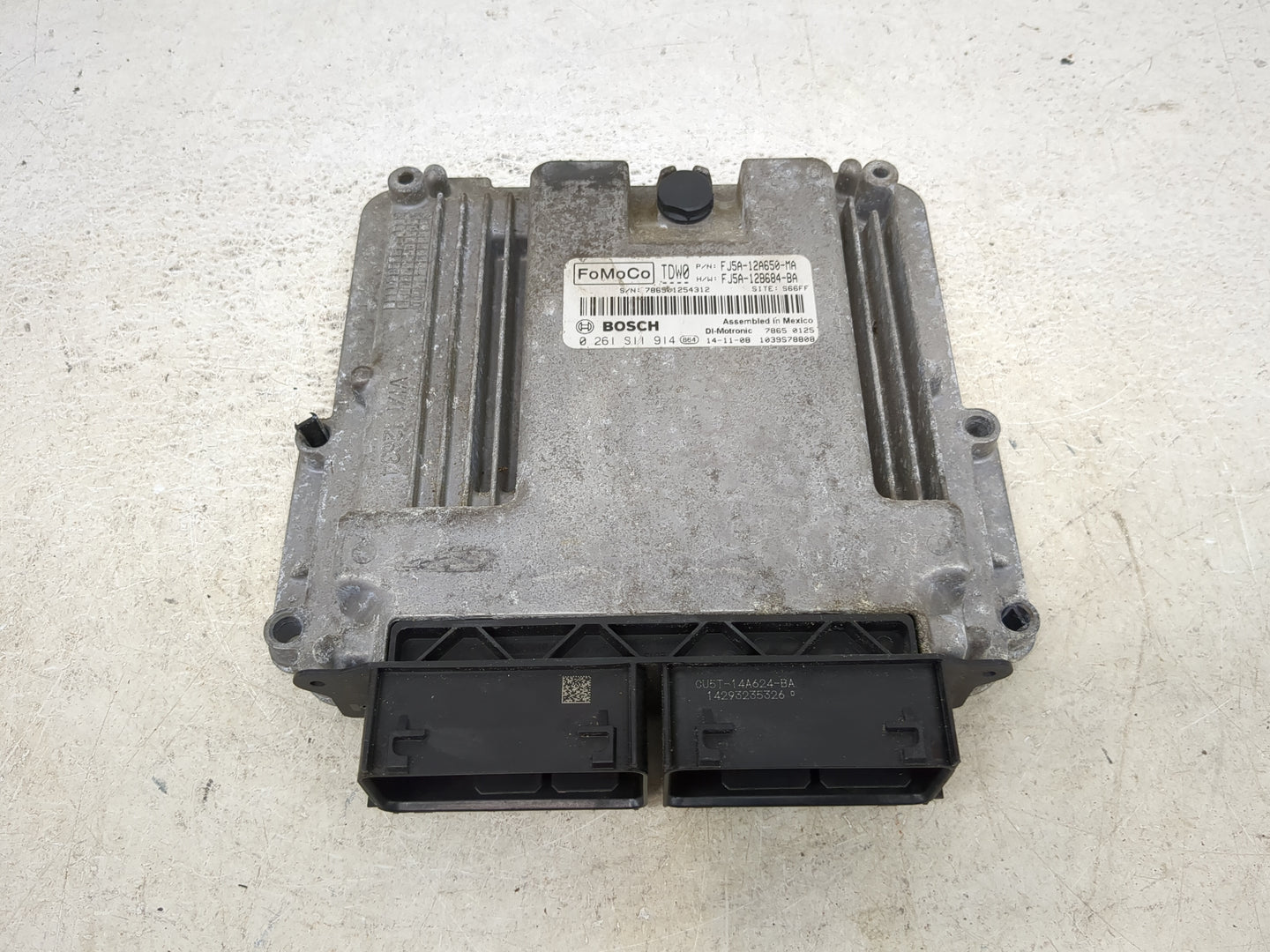 2015-2016 Ford Escape PCM Engine Control Computer ECU ECM PCU OEM P/N:FJ5A-12B684-BA FJ5A-12A650-MA Fits Fits 2015 2016 OEM 