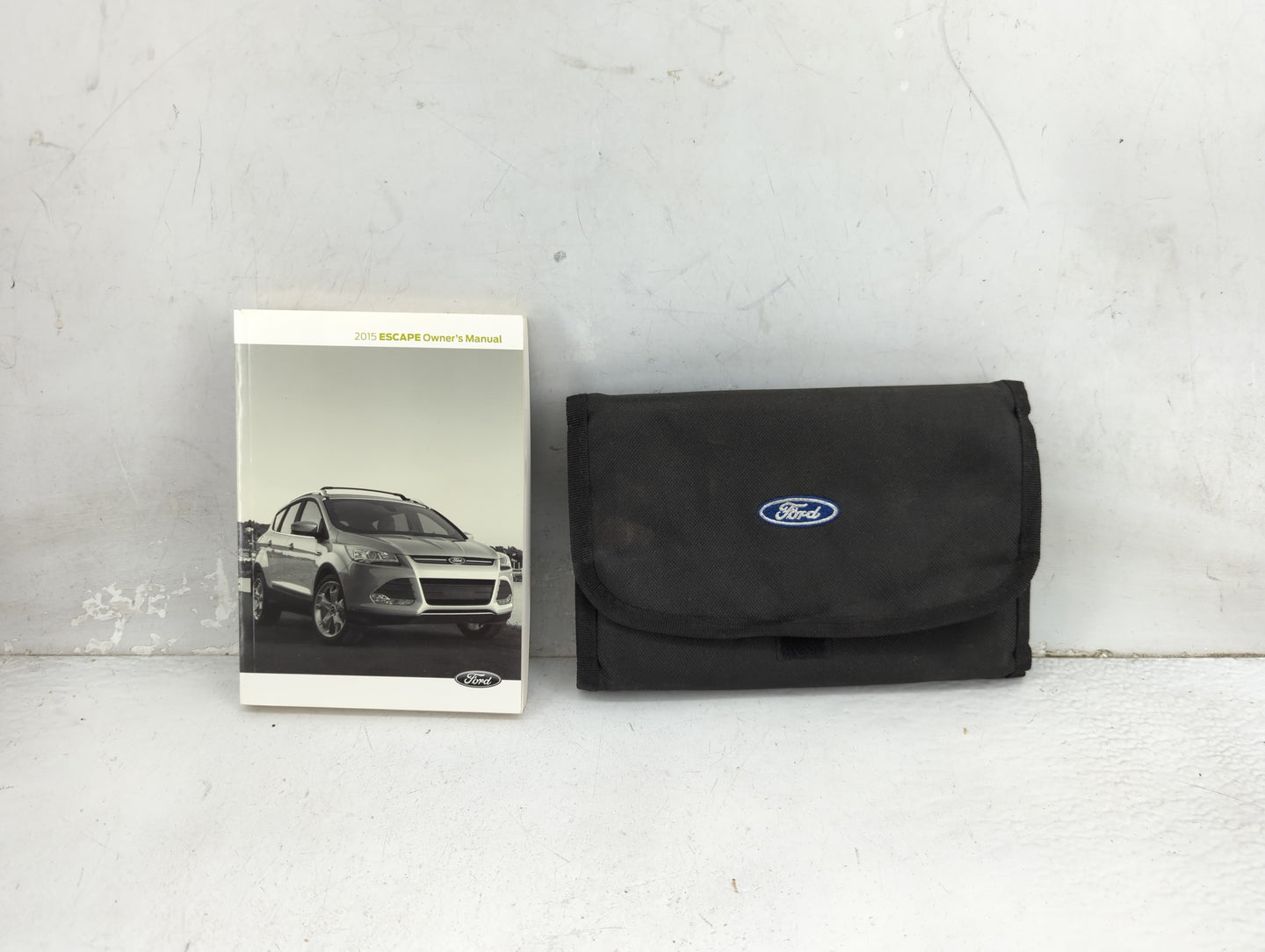 2015 Ford Escape Owners Manual Book Guide P/N:FJ5J19A321AA OEM Used Auto Parts - Oemusedautoparts1.com