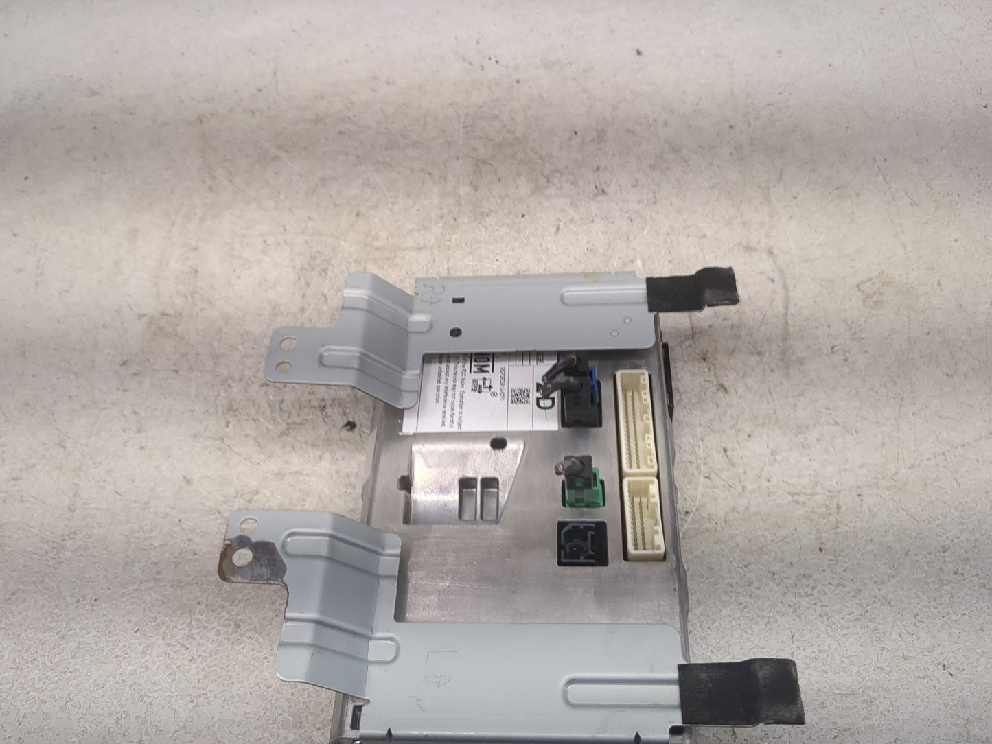 2015 Ford Escape Radio AM FM Cd Player Receiver Replacement P/N:8B9730-0091 T002230842 Fits OEM Used Auto Parts - Oemusedaut