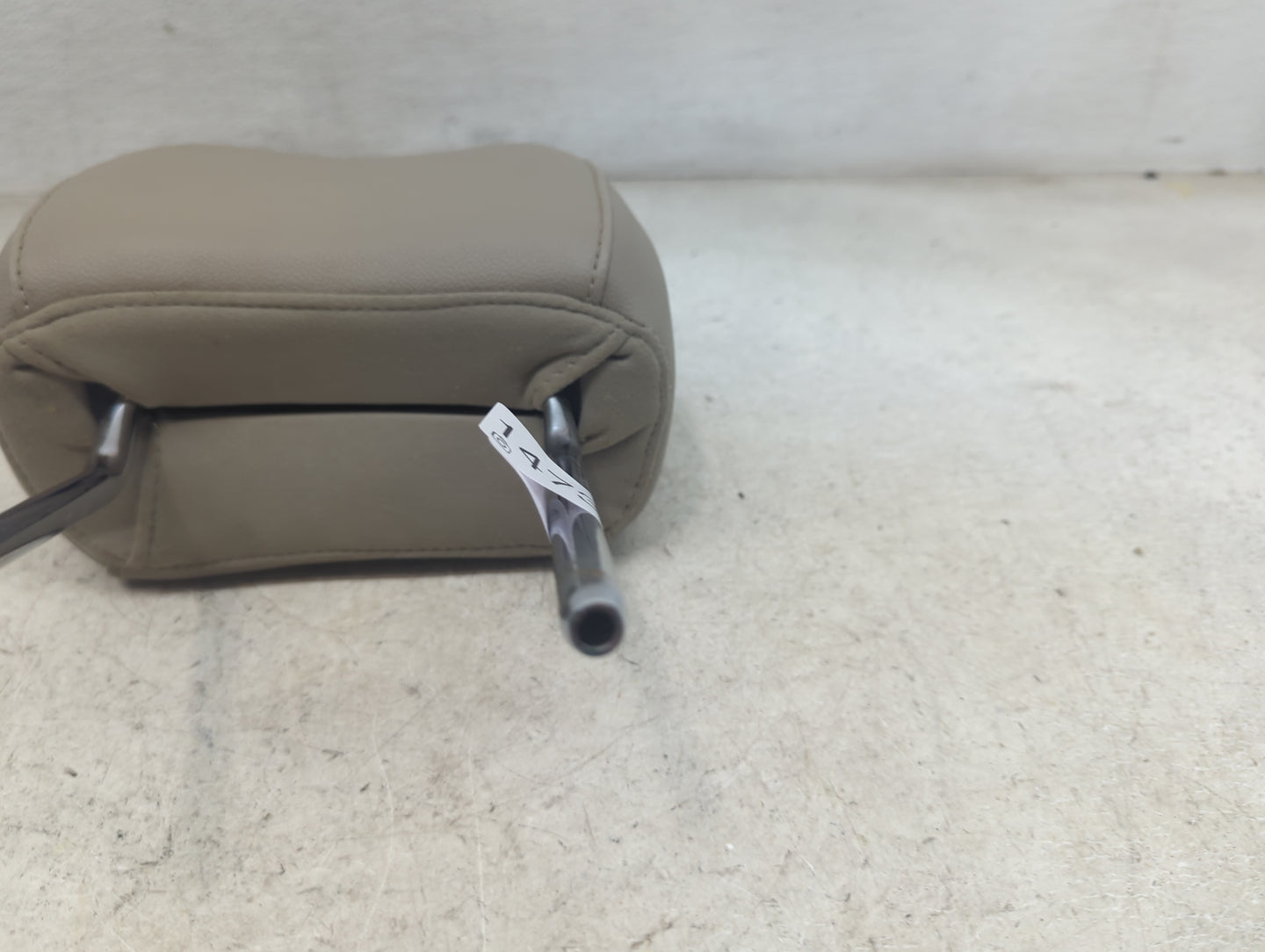 2015 Ford Escape Headrest Head Rest Front Driver Passenger Seat Fits OEM Used Auto Parts - Oemusedautoparts1.com