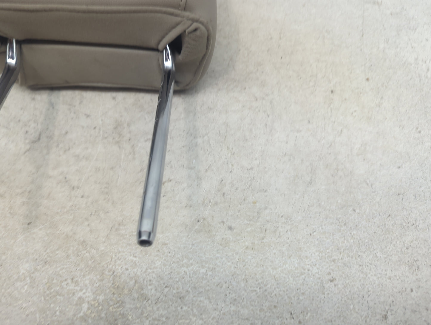 2015 Ford Escape Headrest Head Rest Front Driver Seat Tan 1473044 - Oemusedautoparts1.com