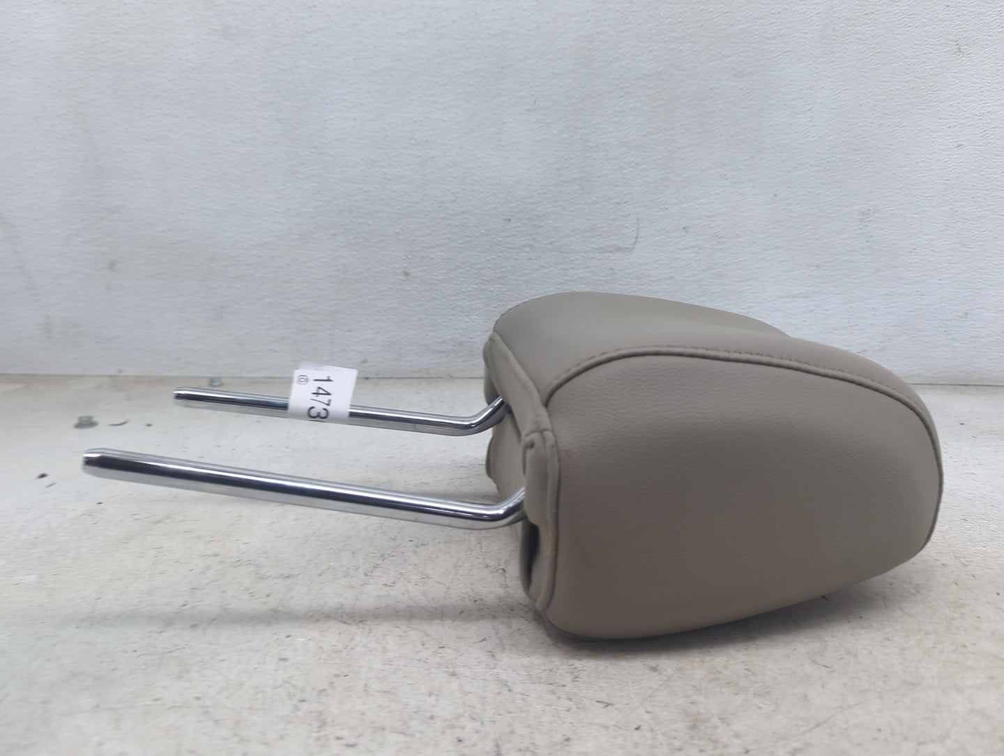 2015 Ford Escape Headrest Head Rest Front Driver Seat Tan 1473044 - Oemusedautoparts1.com