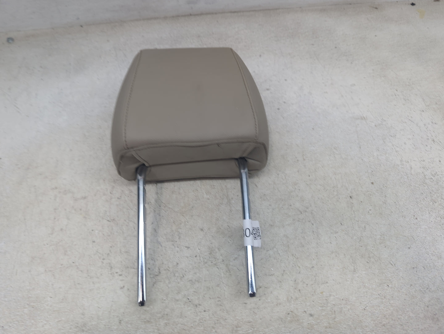 2015 Ford Escape Headrest Head Rest Front Driver Seat Tan 1473044 - Oemusedautoparts1.com
