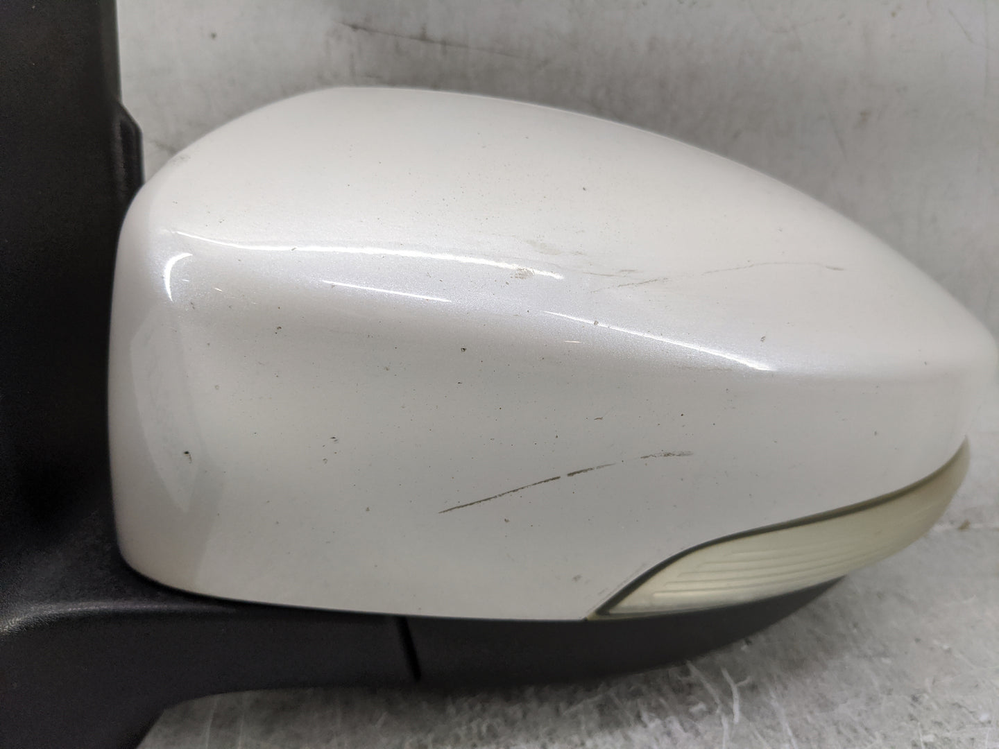 2013-2016 Ford Escape Driver Side View Mirror - Left Door Mirror OEM Used - Oemusedautoparts1.com