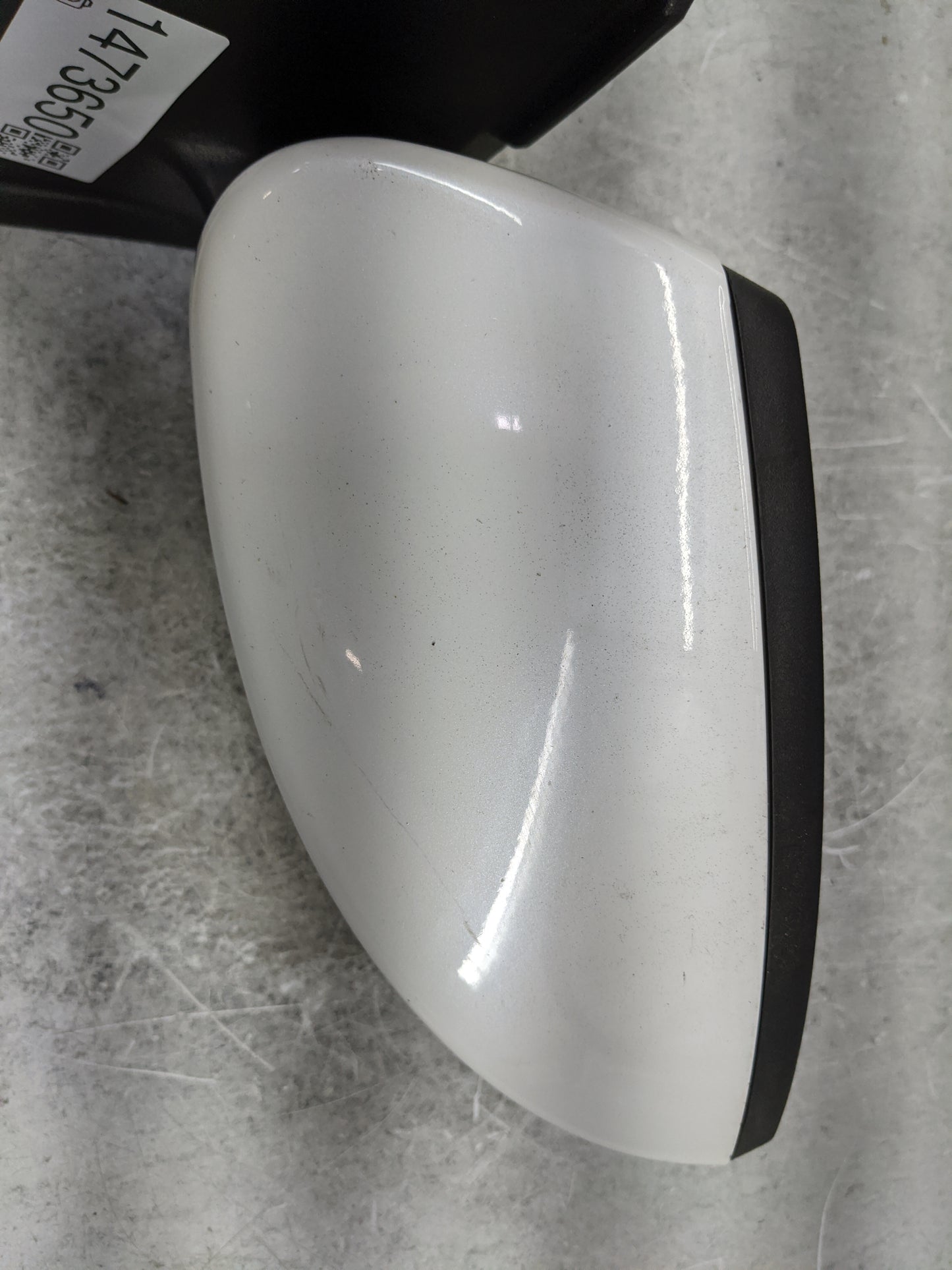 2013-2016 Ford Escape Driver Side View Mirror - Left Door Mirror OEM Used - Oemusedautoparts1.com