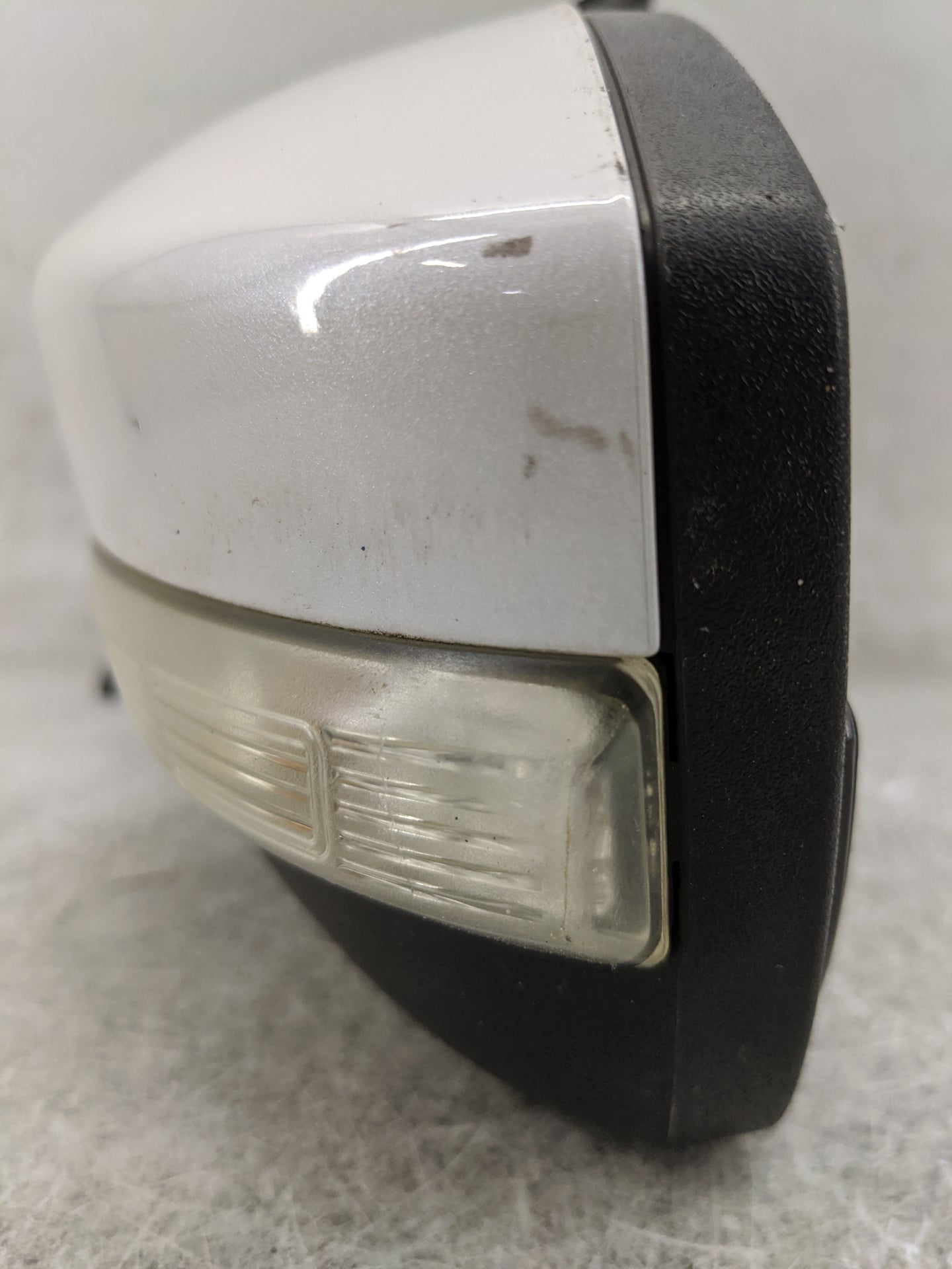 2013-2016 Ford Escape Driver Side View Mirror - Left Door Mirror OEM Used - Oemusedautoparts1.com