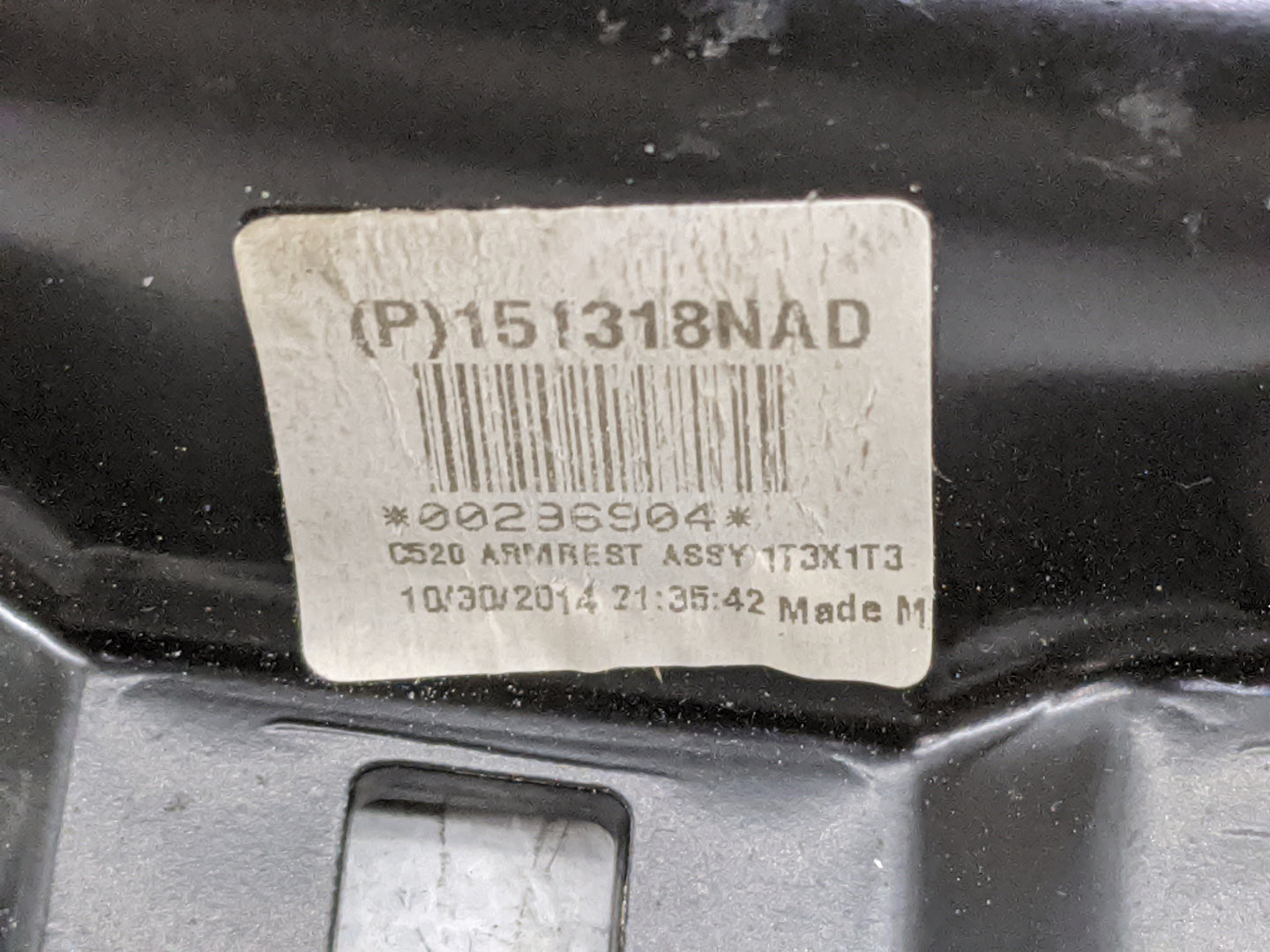 2015 Ford Escape Center Console Armrest Cover Lid P/N:151318NAD Fits OEM Used Auto Parts - Oemusedautoparts1.com