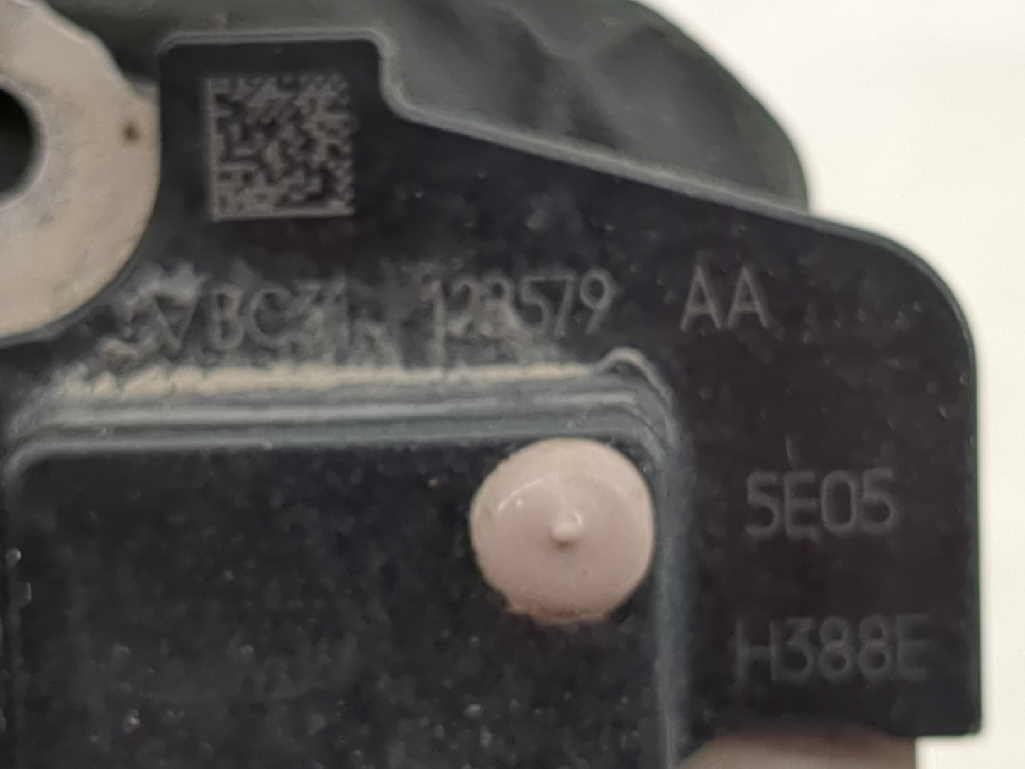 2013-2016 Ford Escape Mass Air Flow Meter Maf 1485934 - Oemusedautoparts1.com