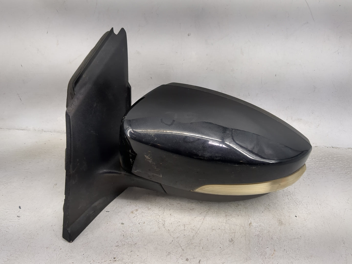 2013-2016 Ford Escape Driver Side View Mirror - Left Door Mirror OEM Used - Oemusedautoparts1.com