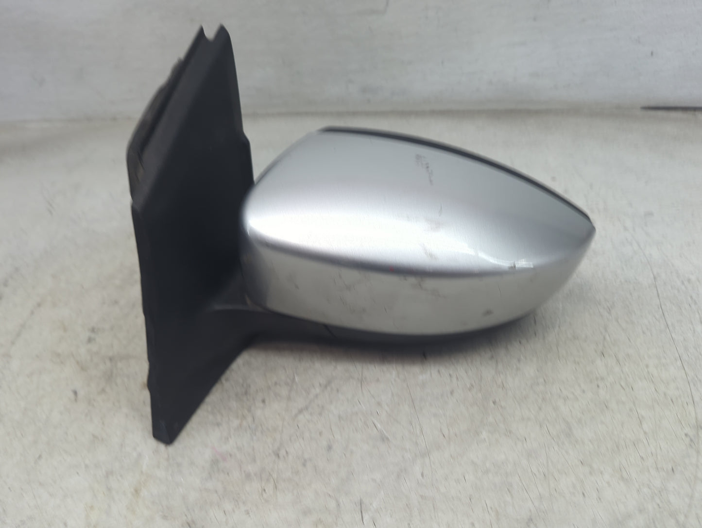2013-2016 Ford Escape Driver Side View Mirror - Left Door Mirror OEM Used - Oemusedautoparts1.com