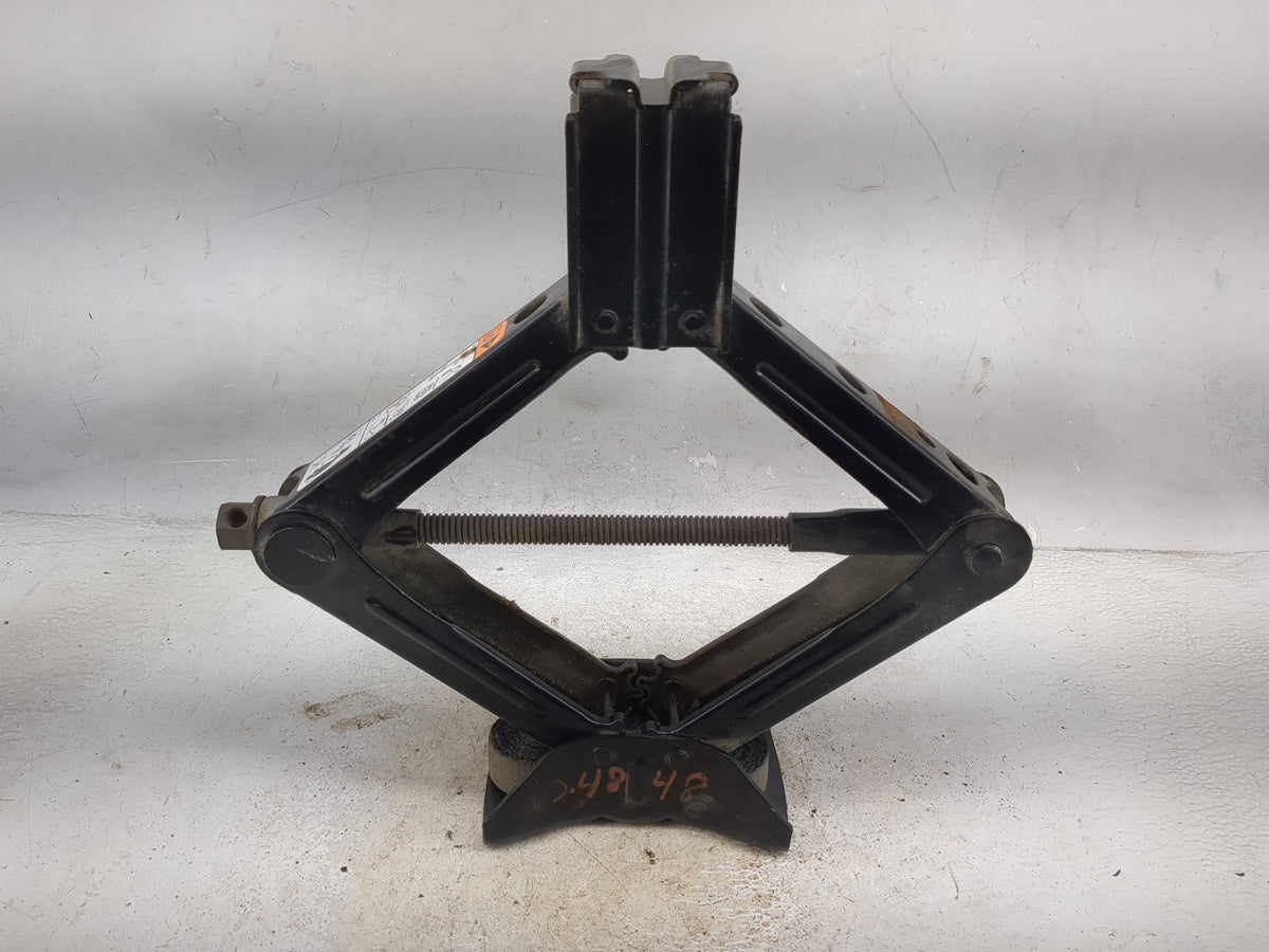 2015 Ford Escape Spare Scissor Car Jack 1512510 - Oemusedautoparts1.com