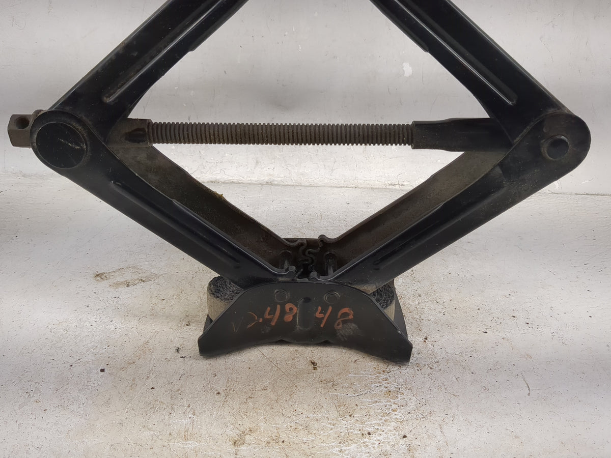 2015 Ford Escape Spare Scissor Car Jack 1512510 - Oemusedautoparts1.com