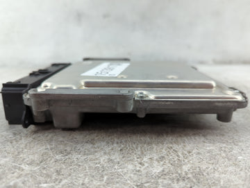 2015-2016 Ford Escape PCM Engine Control Computer ECU ECM PCU OEM P/N:FJ5A-12A650-LA FJ5A-12B684-BA, 0261S11913 Fits 2015 2016 OEM Used Auto Parts