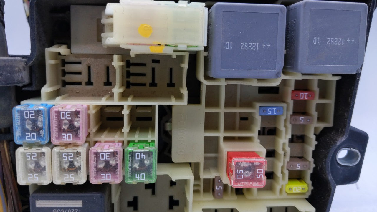 2013-2016 Ford Escape Fusebox Fuse Box Panel Relay Module P/N:AV6T-14A142-AB AV6T-14A067-AD Fits Fits 2013 2014 2015 2016 OE