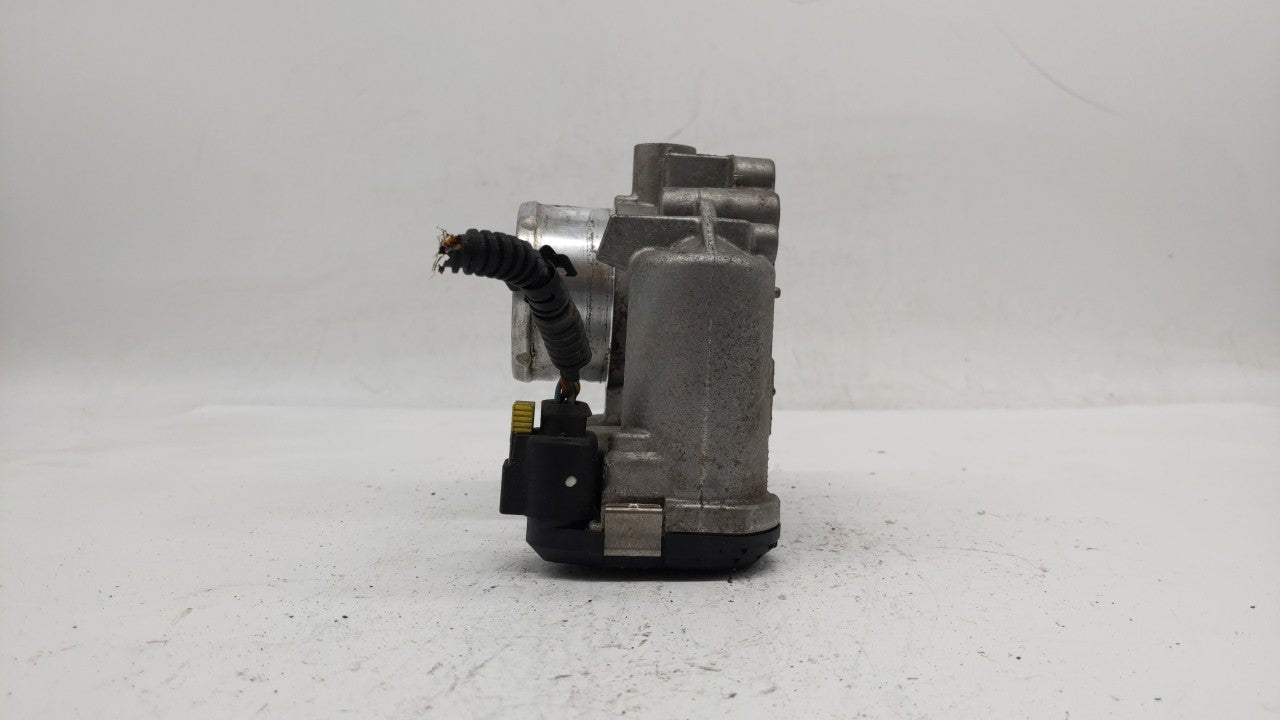 2013-2016 Ford Escape Throttle Body P/N:7S7G-9F991-CA Fits Fits 2013 2014 2015 2016 2017 2018 2019 OEM Used Auto Parts - Oem