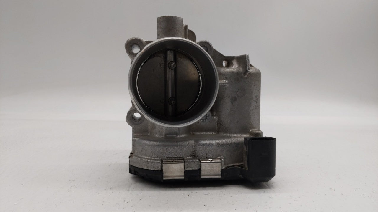 2013-2016 Ford Escape Throttle Body P/N:7S7G-9F991-CA Fits Fits 2013 2014 2015 2016 2017 2018 2019 OEM Used Auto Parts - Oem