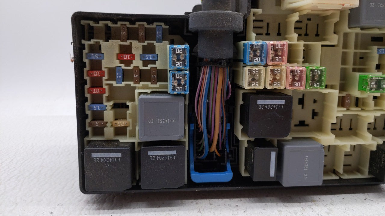2013-2016 Ford Escape Fusebox Fuse Box Panel Relay Module P/N:AV6T-14A142-AB AV6T-14A067-AD Fits Fits 2013 2014 2015 2016 OE