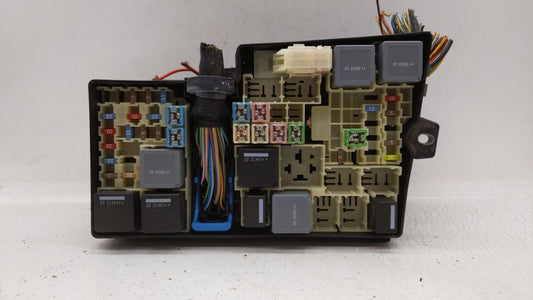 2013-2016 Ford Escape Fusebox Fuse Box Panel Relay Module P/N:AV6T-14A142-AB AV6T-14A067-AD Fits Fits 2013 2014 2015 2016 OEM Used Auto Parts