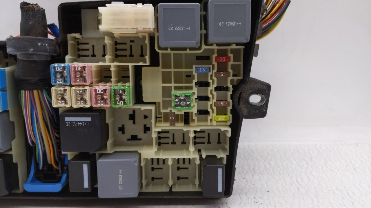 2013-2016 Ford Escape Fusebox Fuse Box Panel Relay Module P/N:AV6T-14A142-AB AV6T-14A067-AD Fits Fits 2013 2014 2015 2016 OE