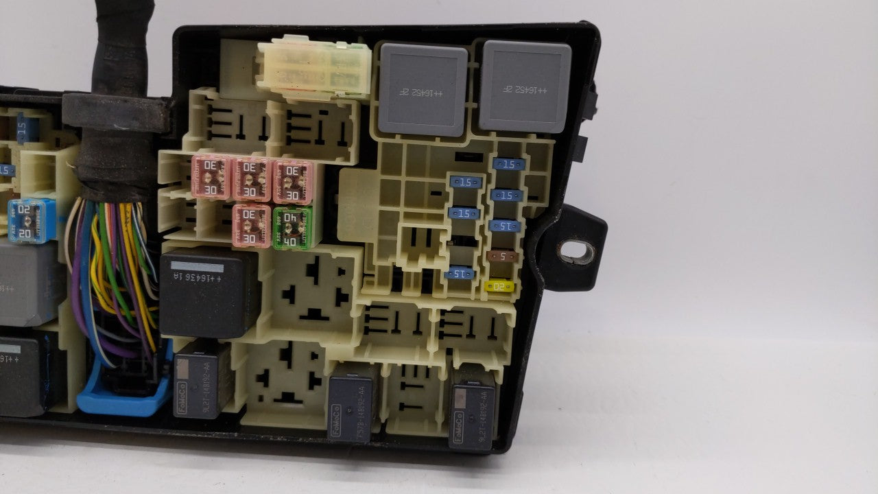 2013-2016 Ford Escape Fusebox Fuse Box Panel Relay Module P/N:AV6T-14A142-AB AV6T-14A067-AD Fits Fits 2013 2014 2015 2016 OE