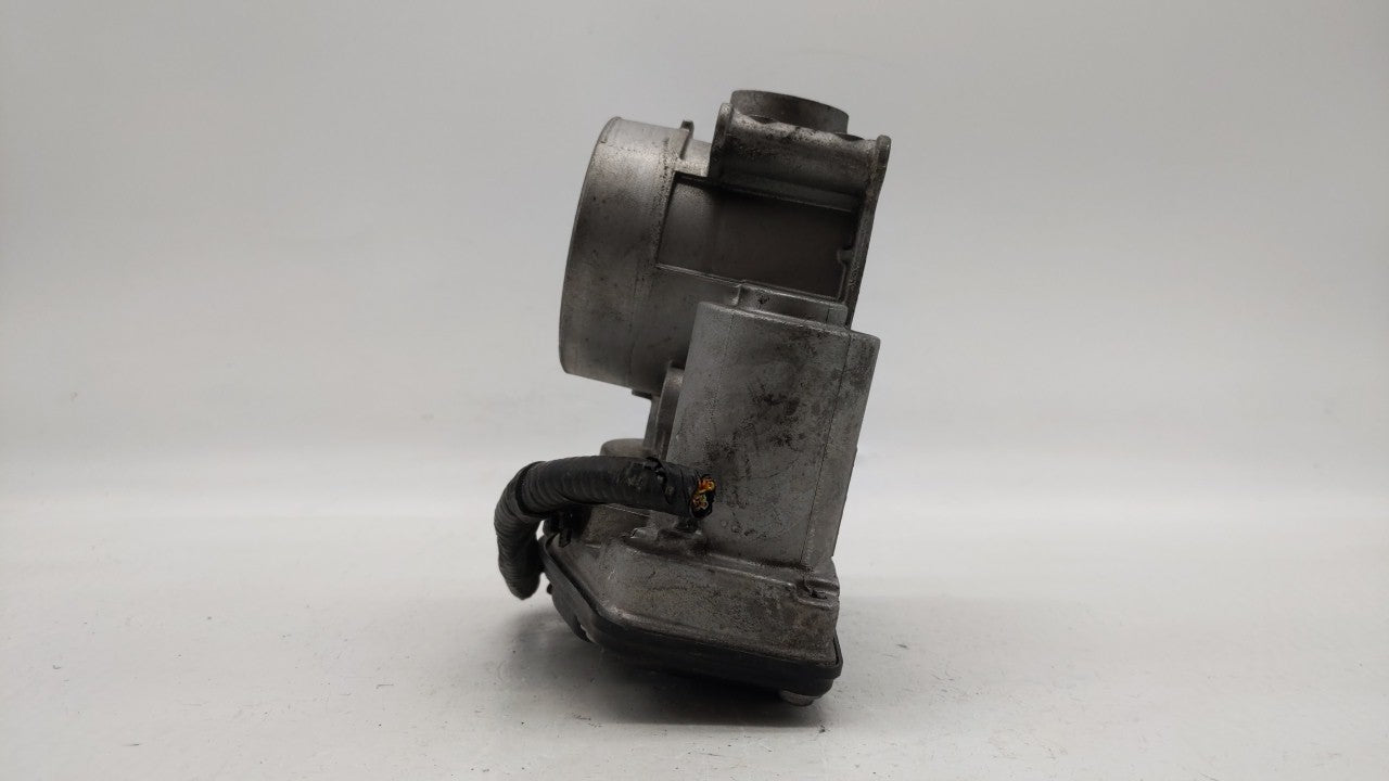 2013-2019 Ford Escape Throttle Body P/N:DS7E-9F991-AK DS7E-9F991-AD Fits Fits 2013 2014 2015 2016 2017 2018 2019 2020 OEM Us