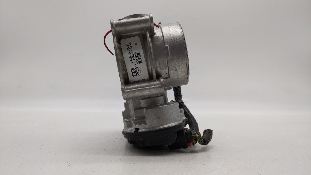 2013-2019 Ford Escape Throttle Body P/N:DS7E-9F991-AK DS7E-9F991-AD Fits Fits 2013 2014 2015 2016 2017 2018 2019 2020 OEM Us