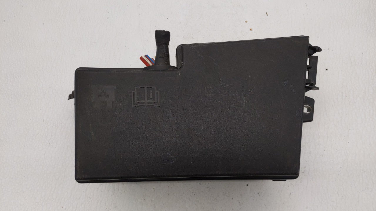 2013-2016 Ford Escape Fusebox Fuse Box Panel Relay Module P/N:AV6T-14A142-AB AV6T-14A067-AD Fits Fits 2013 2014 2015 2016 OE